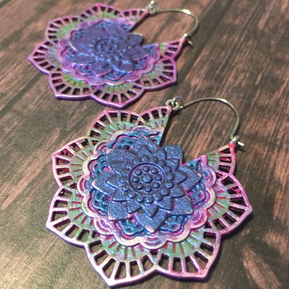 purple lotus flower earrings tibetan tribal vibe - Picture 8 of 8